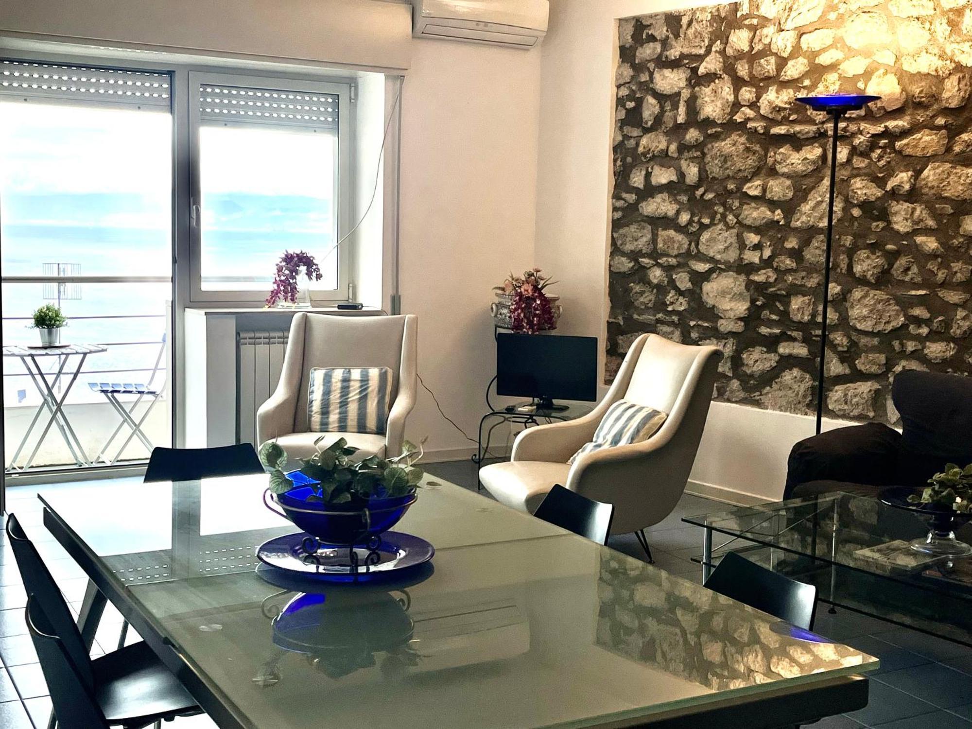 Appartamento Center With Sea View *